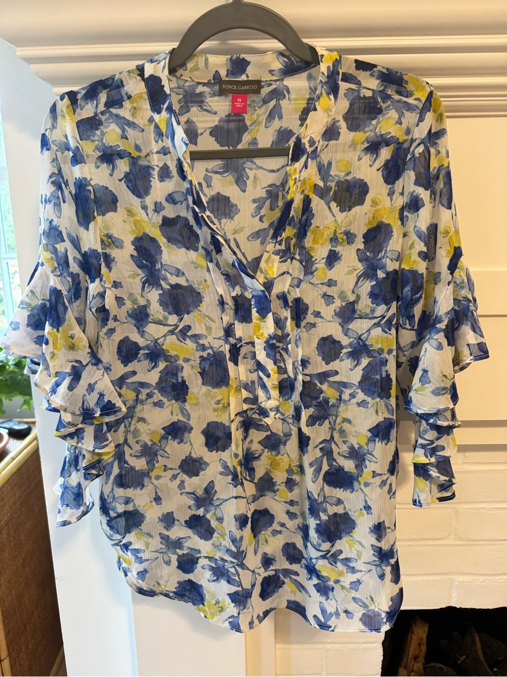 Vince Camuto Blue, White & Yellow Floral Ruffle-Sleeve V-Neck Blouse